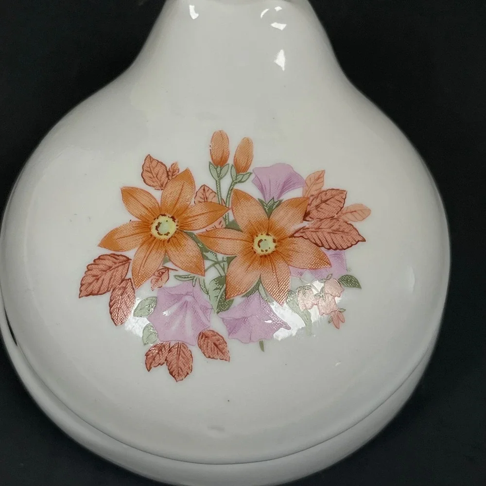 Vintage Ceramic White‎ Sleeping Cat Trinket Box Candle Floral Design Curled Tail
